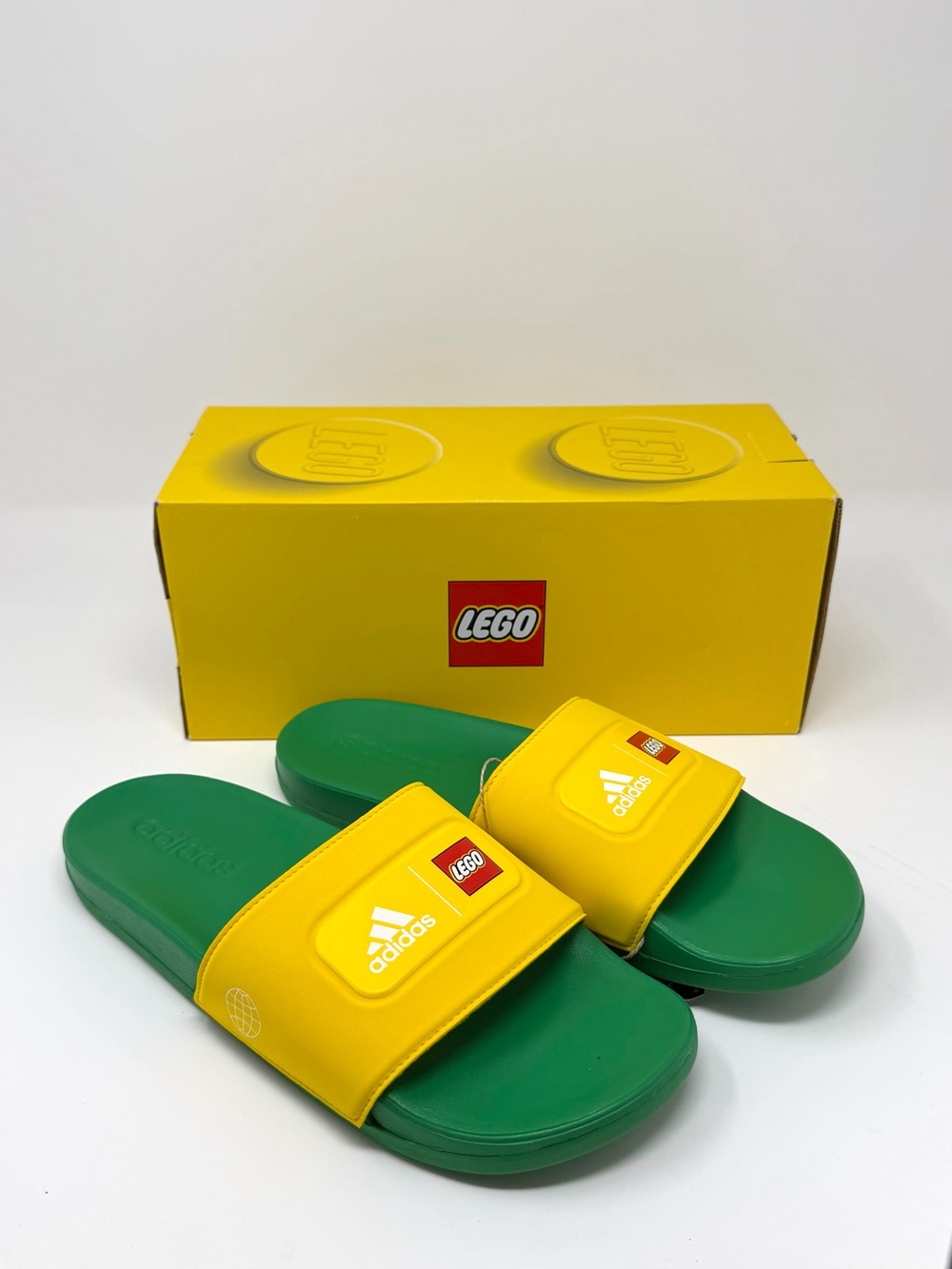 Adidas x LEGO Adilette Comfort Slides Slip Ons Shoes grn/yello GV8233 Boys Girls